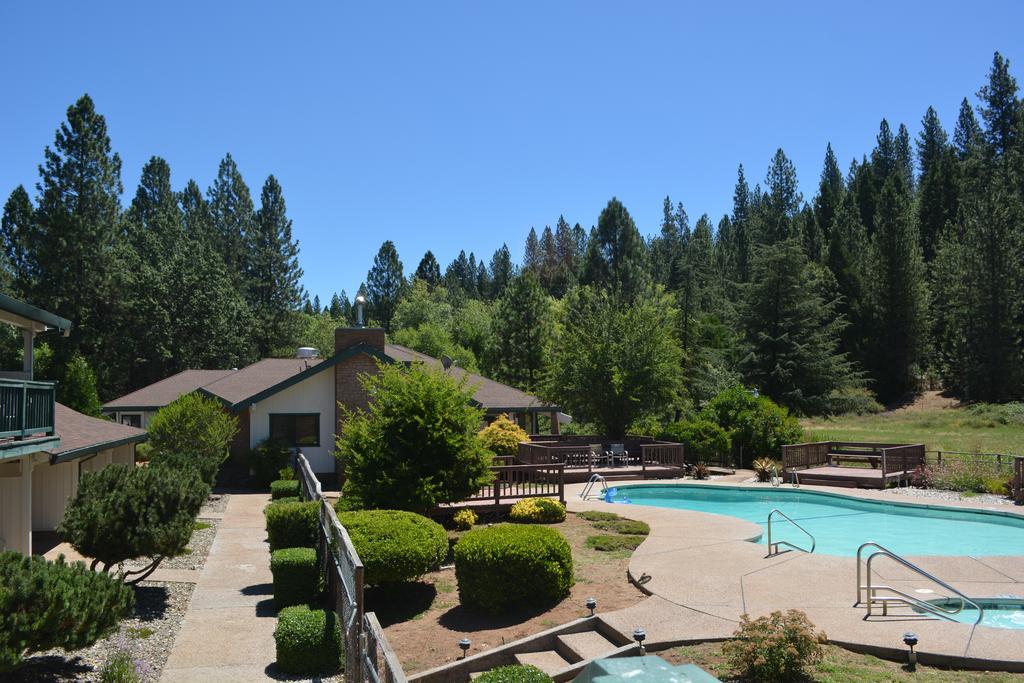 Pioneer Inn & Suites Volcano Exterior photo