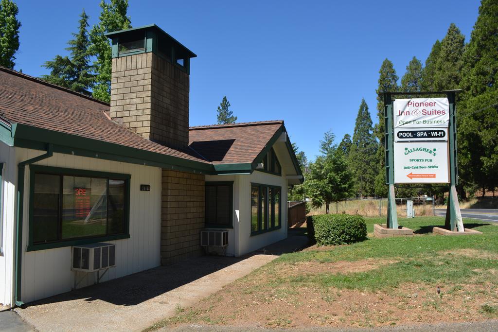 Pioneer Inn & Suites Volcano Exterior photo