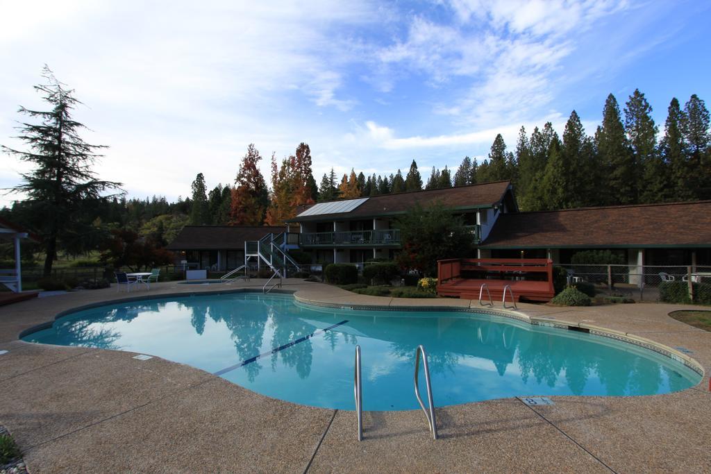 Pioneer Inn & Suites Volcano Exterior photo