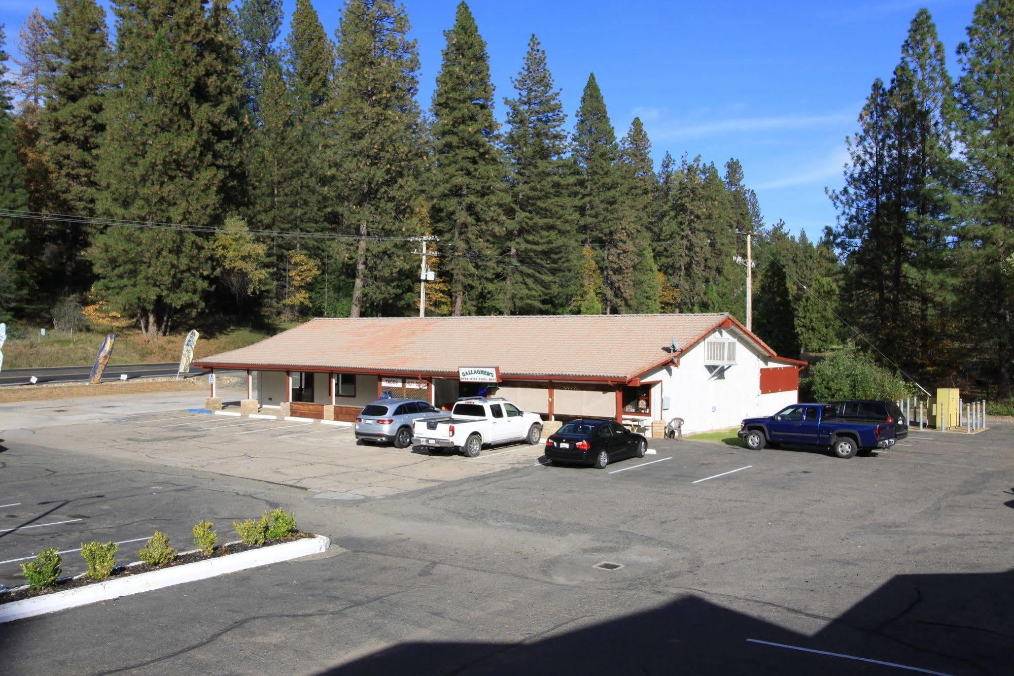 Pioneer Inn & Suites Volcano Exterior photo